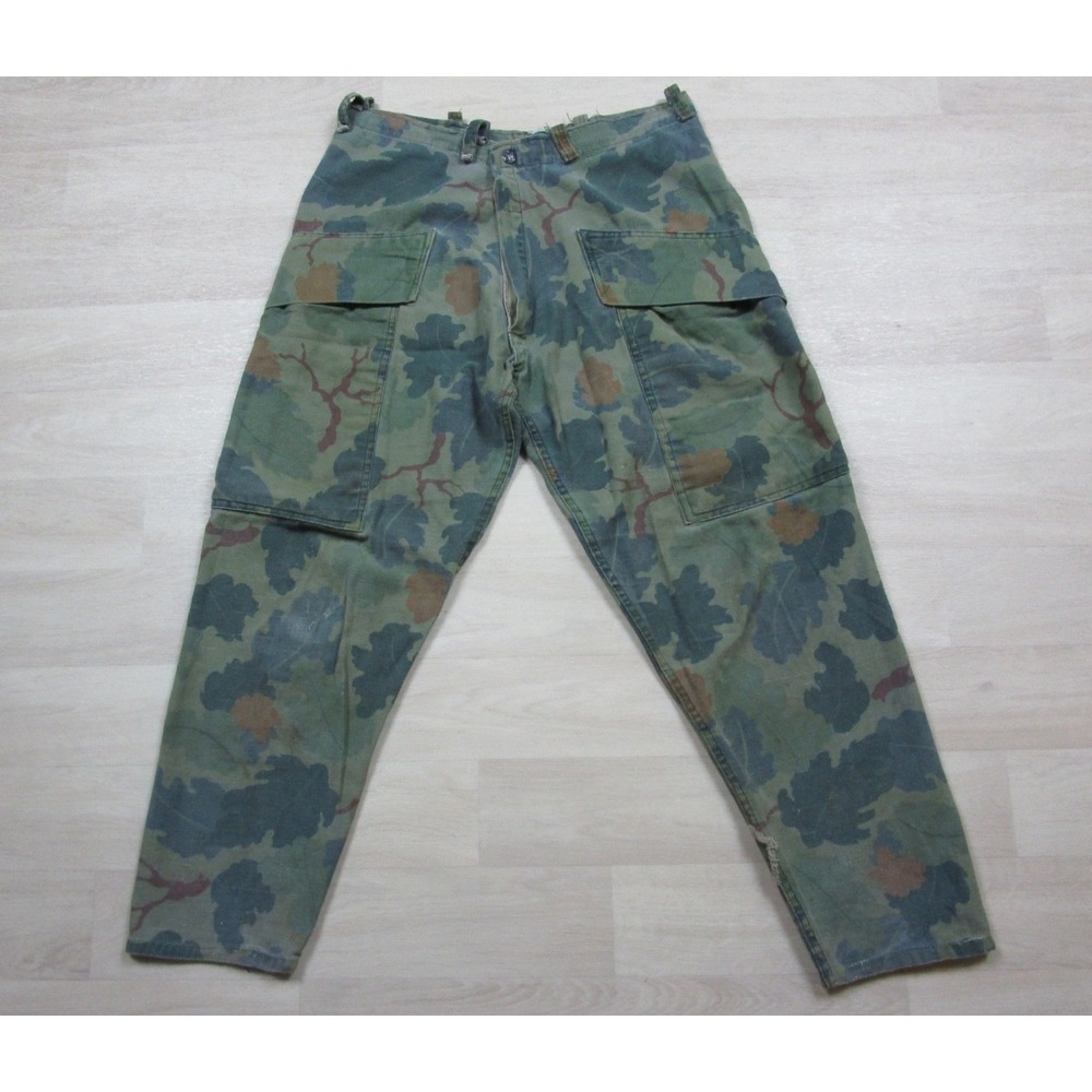 Vintage 1970s KAMO Mitchell Reversible Hunting Pants Wine Leaf Cloud Camo‎